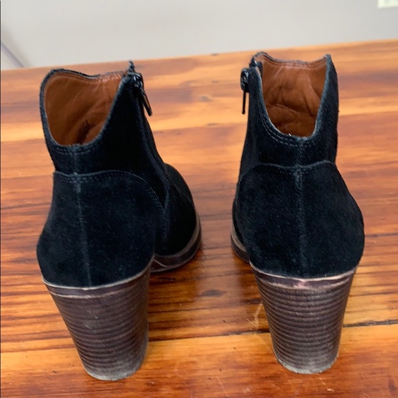 Lucky Brand Black Suede Booties size 7.5 - Picture 2 of 5